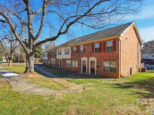 4748 Old Lantern Way , Charlotte, NC 28212