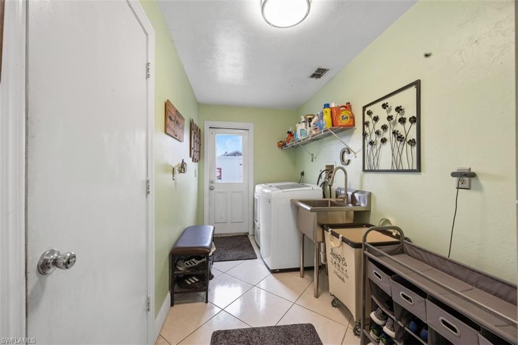 17235 Castleview Dr, North Fort Myers, FL 33917 Photo