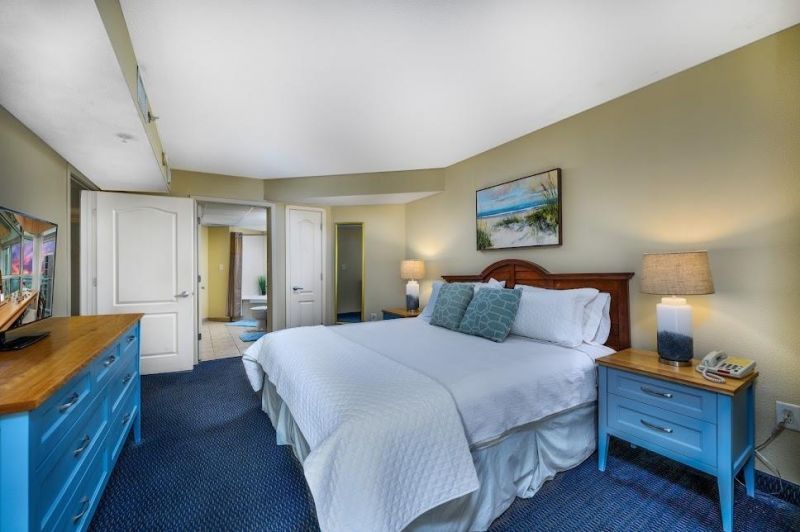 2504 N Ocean Blvd. Photo 12