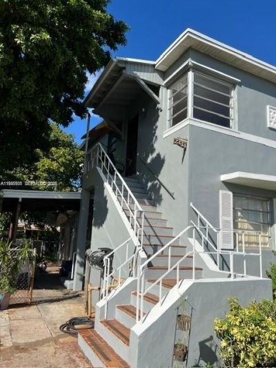2331 NW 14th St, Miami, FL 33125 Photo