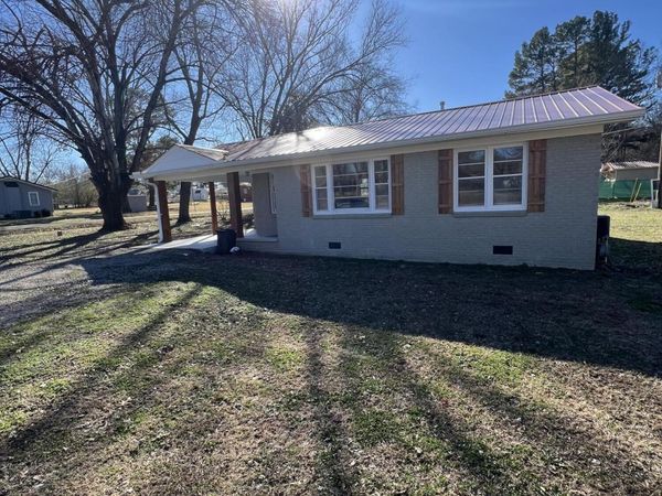 2094 Old Stage Road, Adamsville, TN 38310