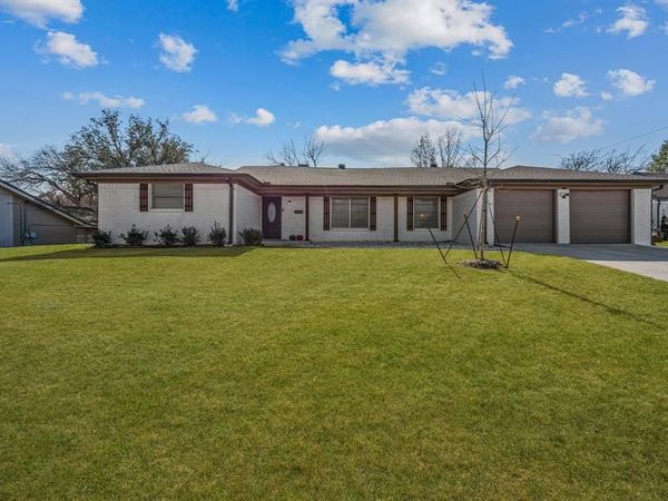 6705 Genoa Road, Fort Worth, TX 76116