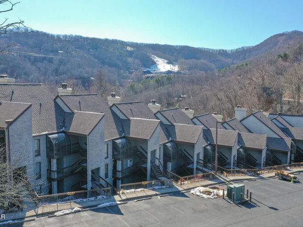 1155 Upper Alpine Way, Gatlinburg, TN 37738