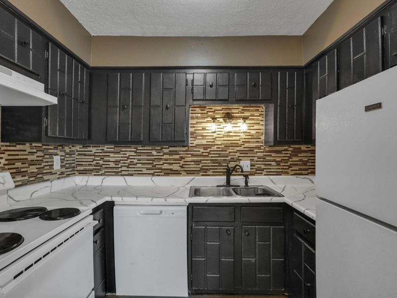 625 Country Club Drive, Unit H-8, Newark, OH 43055 Photo 16