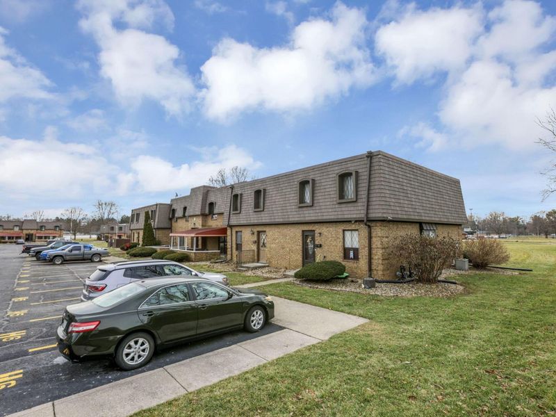 625 Country Club Drive, Unit H-8, Newark, OH 43055 Photo 24