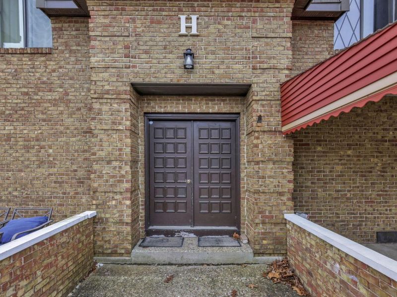 625 Country Club Drive , Unit H-8, Newark, OH 43055 Photo 35