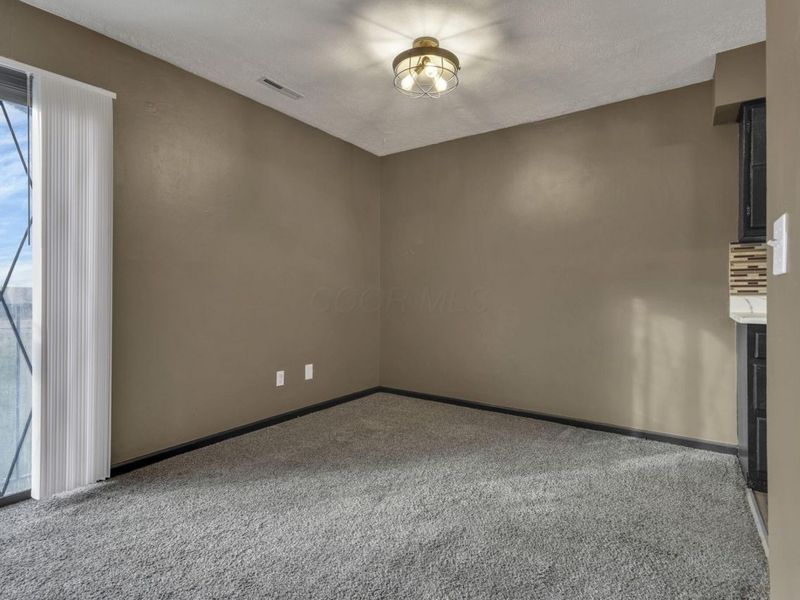 625 Country Club Drive , Unit H-8, Newark, OH 43055 Photo 9