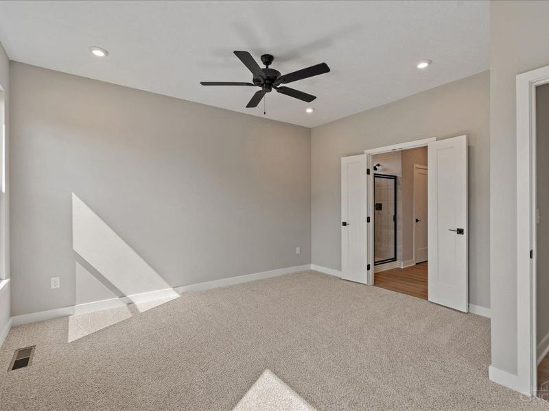 3049 Barnbougle Drive, Miami Twp, OH 45233 Photo 13