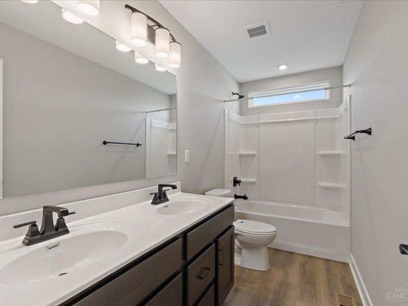 3049 Barnbougle Drive, Miami Twp, OH 45233 Photo 24