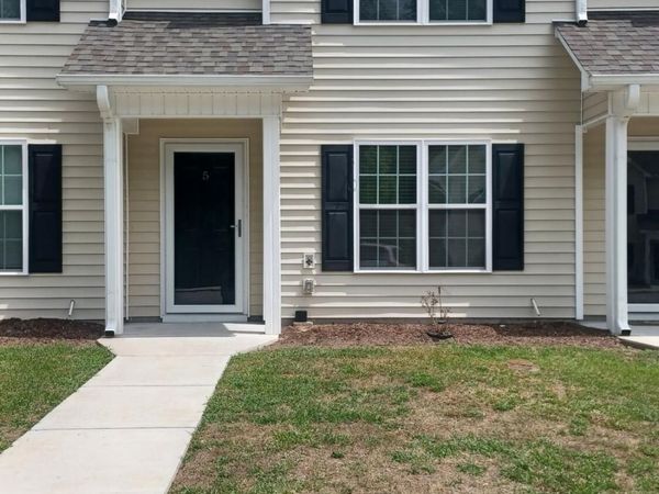 1240 Cross Creek Circle, Unit 5, Greenville, NC 27834
