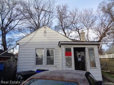 14995 Maddelein Street, Detroit, MI 48205