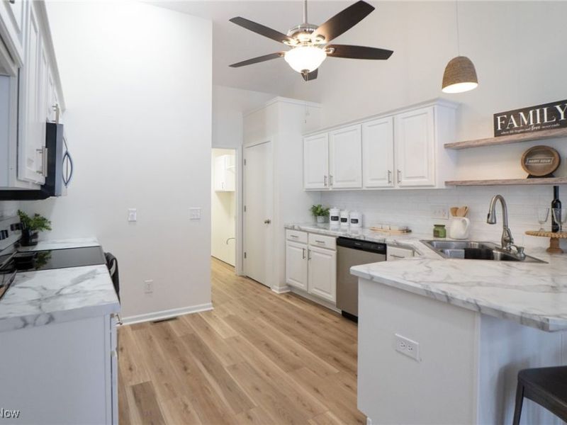 10344 Sudbury Circle NW, North Canton, OH 44720 Photo 10