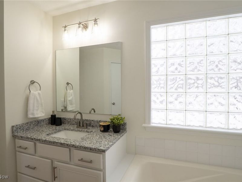 10344 Sudbury Circle NW, North Canton, OH 44720 Photo 25