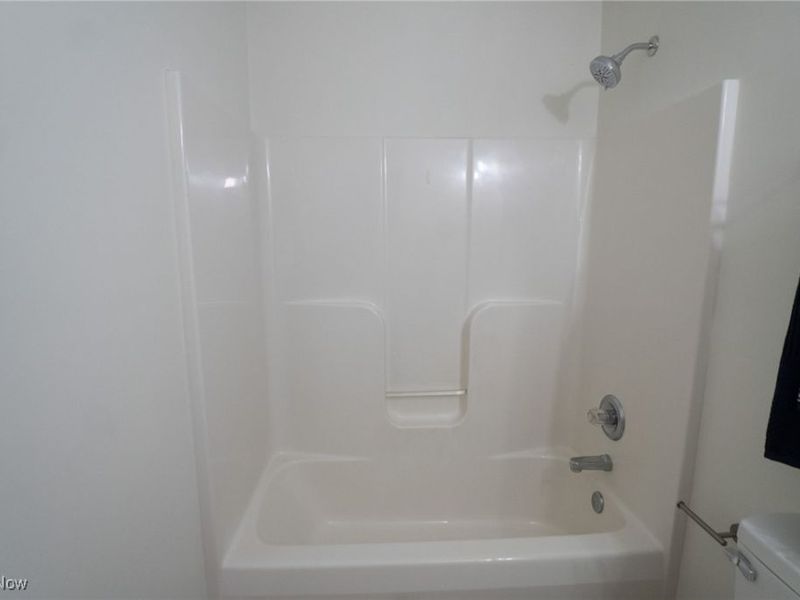 10344 Sudbury Circle NW, North Canton, OH 44720 Photo 32