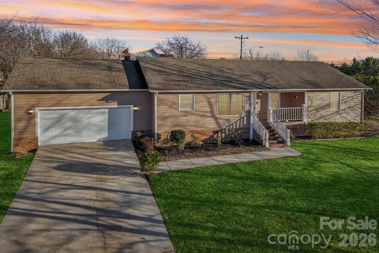 11000 Mallard Crossing Drive, Charlotte, NC 28262 Main Photo