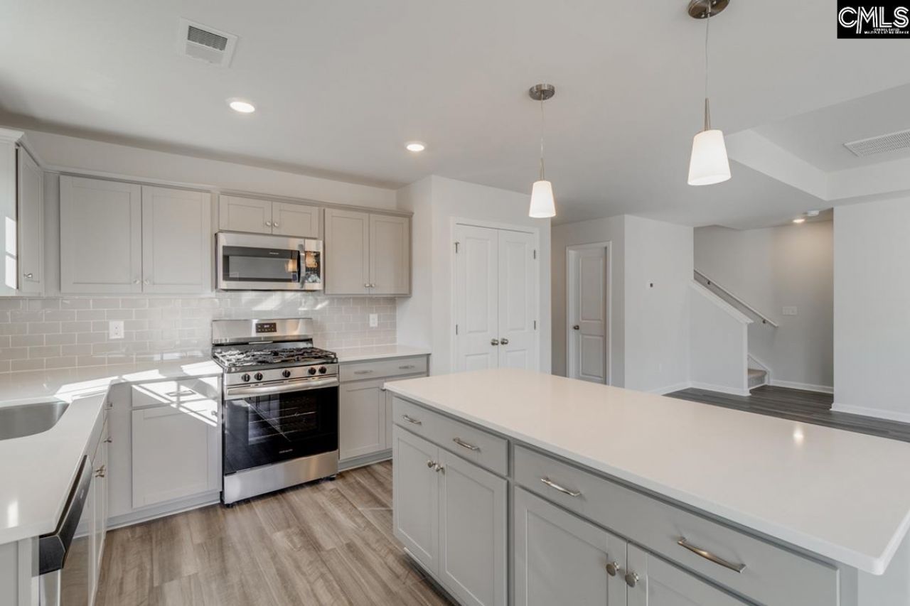 1103 Nazareth Road Photo 8