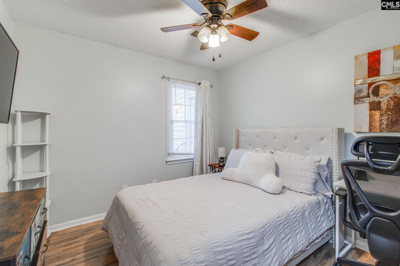 9 Dean Crest Court Photo 11