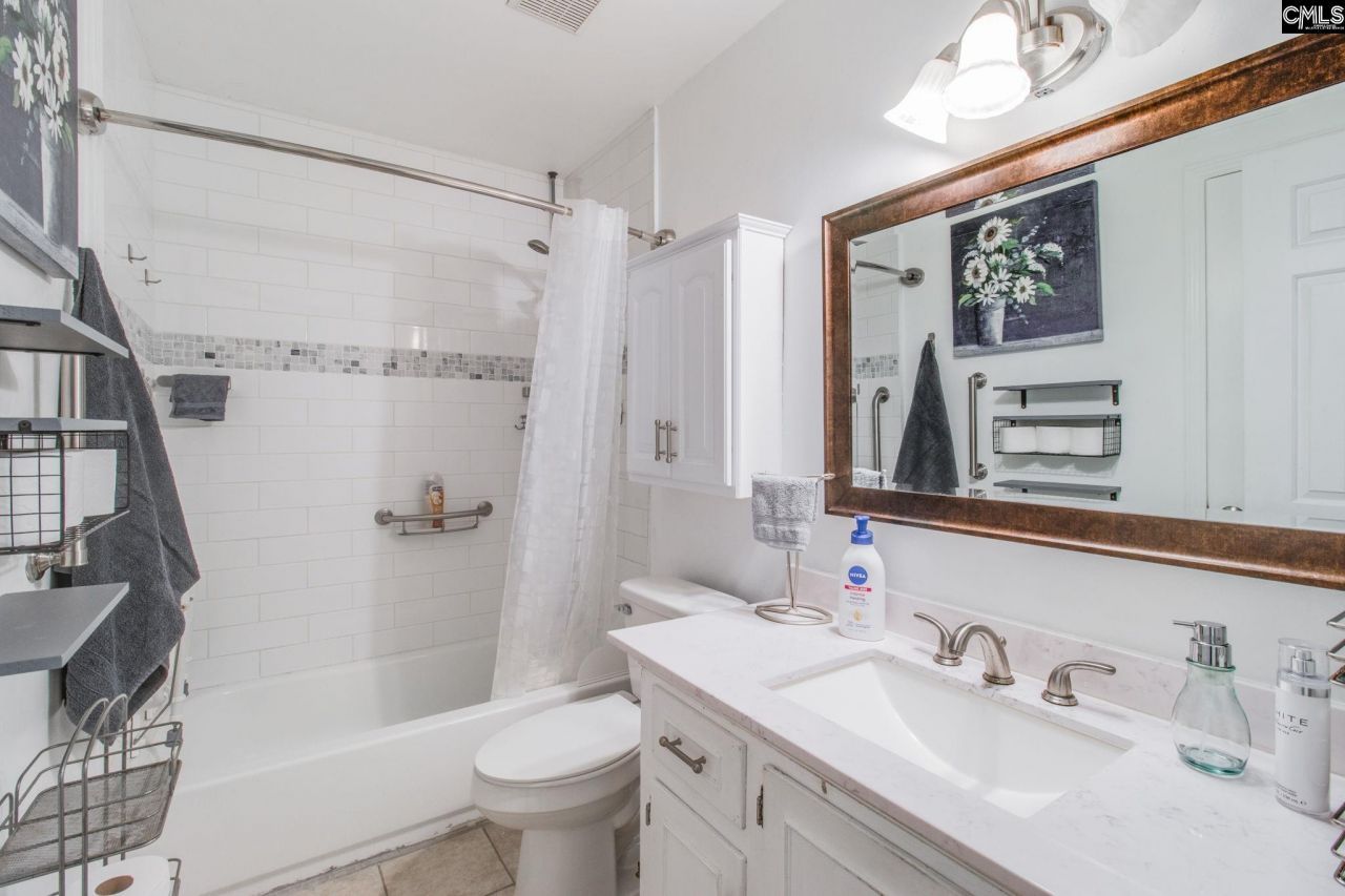 9 Dean Crest Court Photo 13