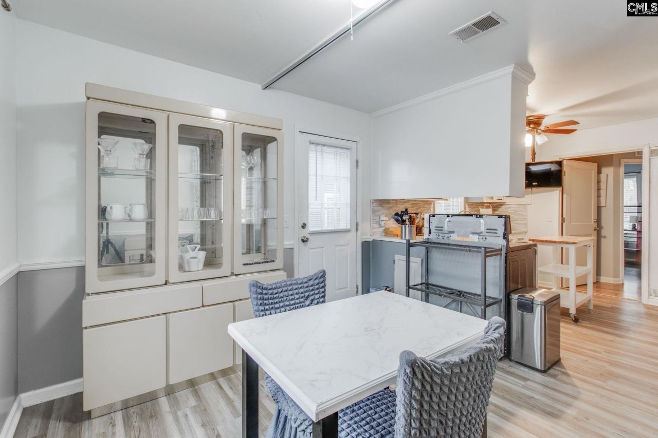 9 Dean Crest Court Photo 8