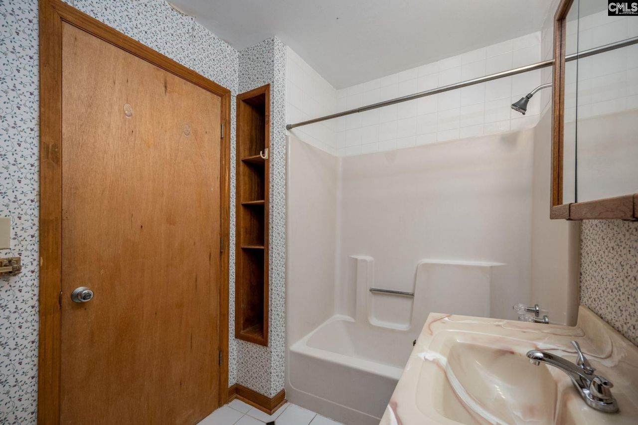 604 Newberry Drive Photo 36