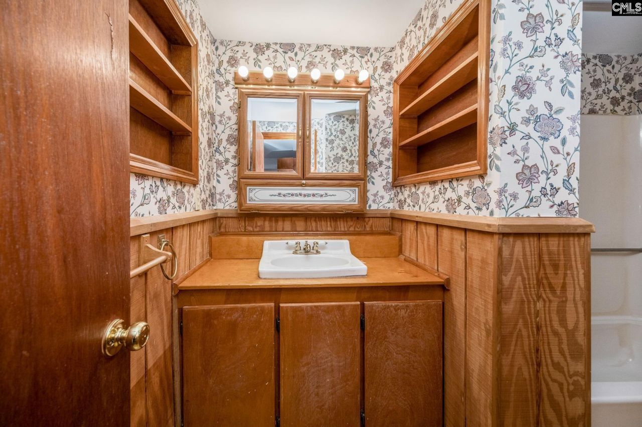 604 Newberry Drive Photo 42