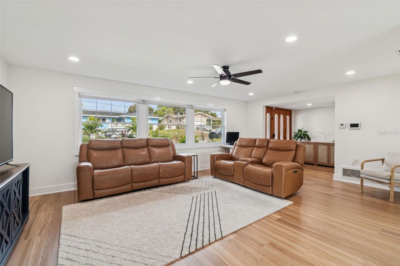 3838 Mckay Creek Drive, Largo, FL 33770 Photo