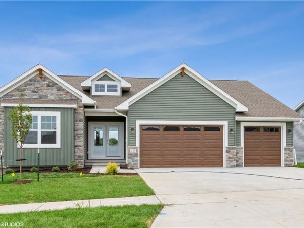 1103 Heritage Trail, Solon, IA 52333