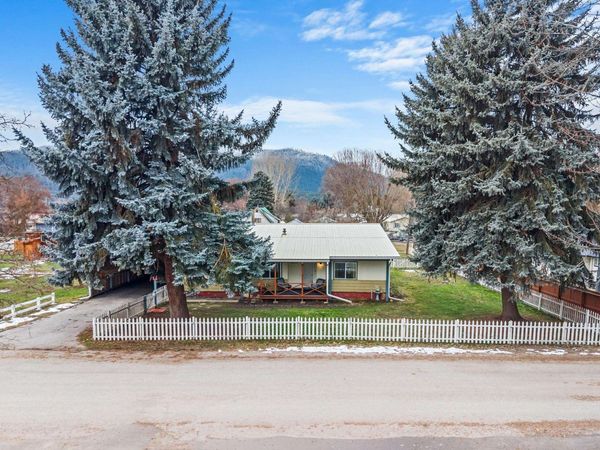 304 S Kruger St, Chewelah, WA 99109