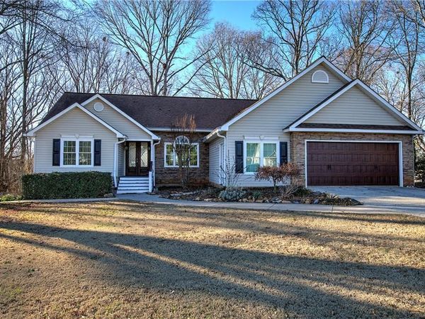 47 Cliffhanger Point, Euharlee, GA 30120