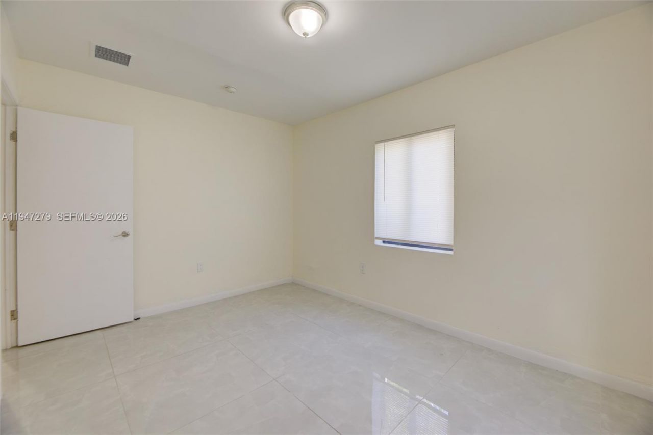 742 NW 70th St, Unit 1, Miami, FL 33150 Photo