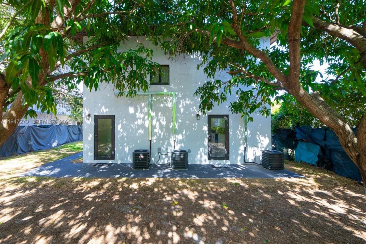 742 NW 70th St, Unit 1, Miami, FL 33150 Photo