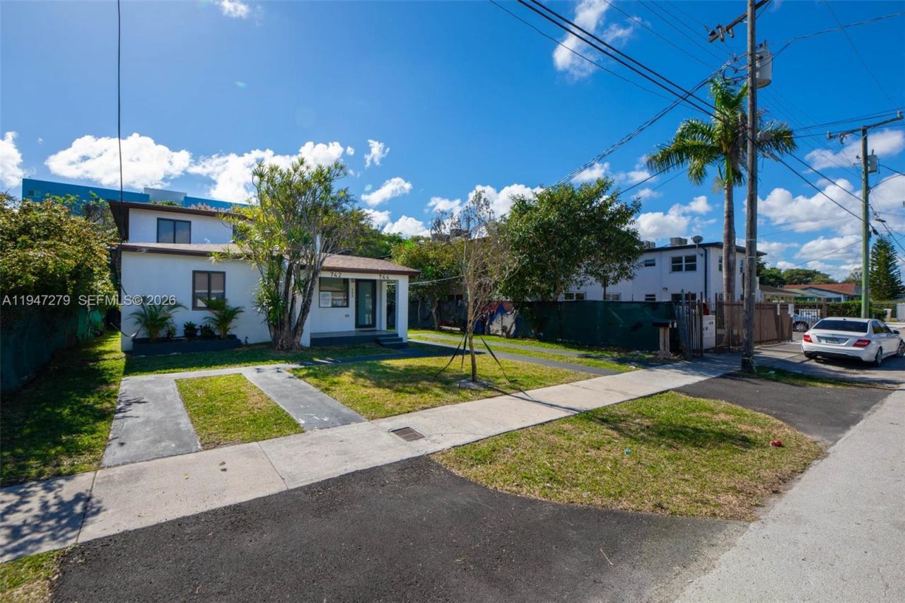 742 NW 70th St, Unit 1, Miami, FL 33150 Photo