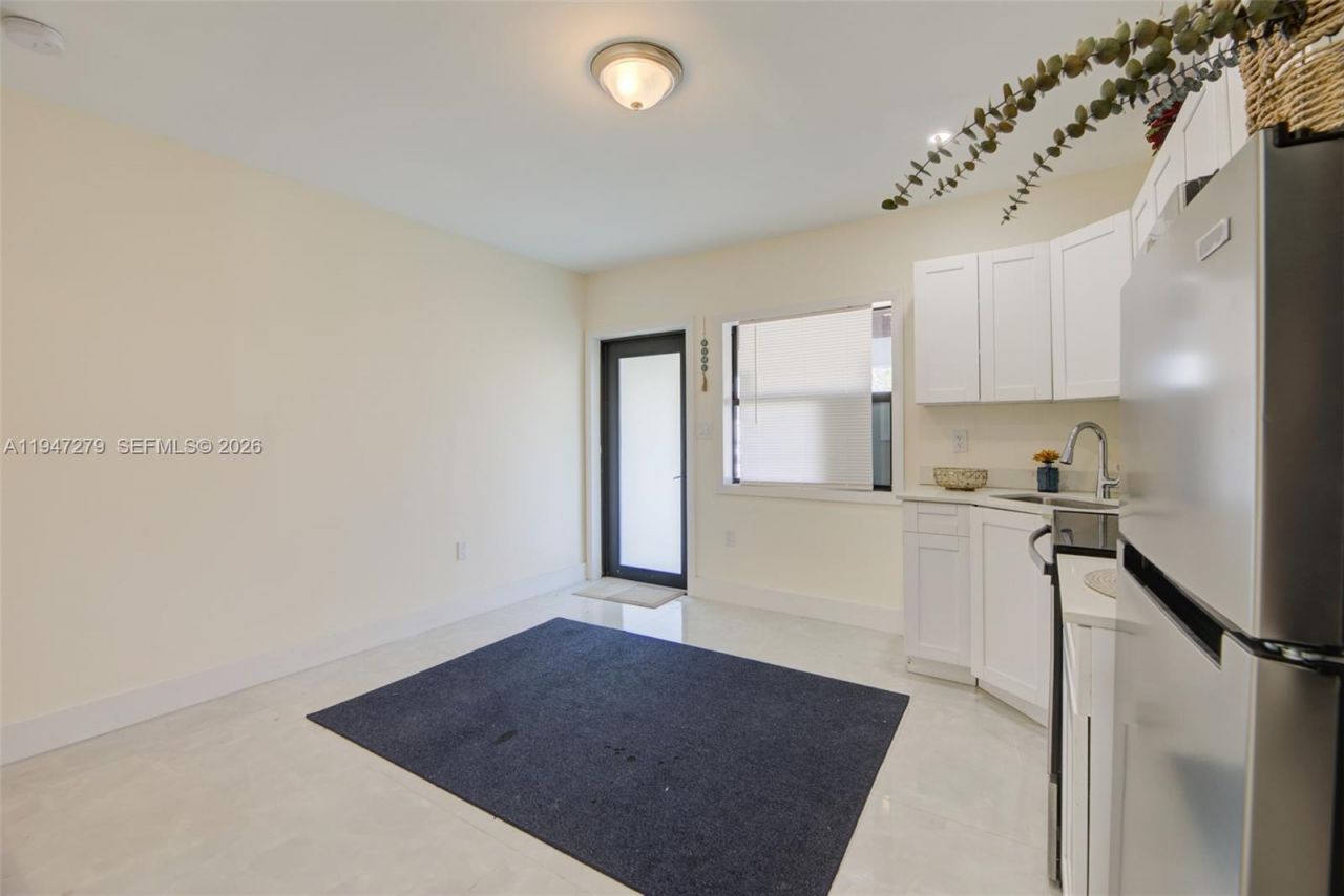 742 NW 70th St, Unit 1, Miami, FL 33150 Photo