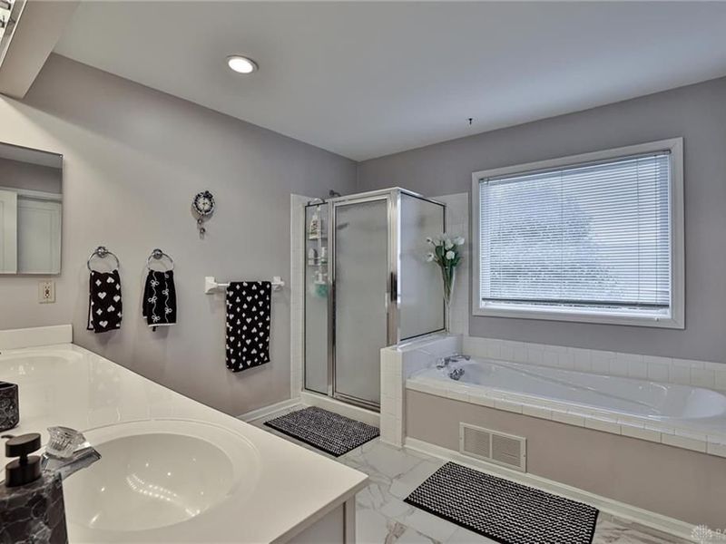 9829 Orchard Club Drive, Cincinnati, OH 45242 Photo 18