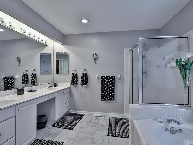 9829 Orchard Club Drive, Cincinnati, OH 45242 Photo 19