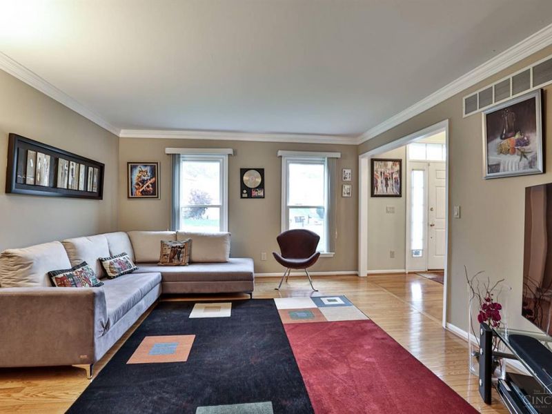 9829 Orchard Club Drive, Montgomery, OH 45242 Photo 11