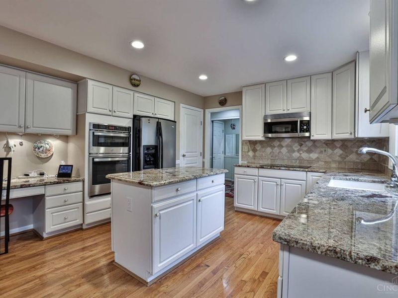 9829 Orchard Club Drive, Montgomery, OH 45242 Photo 20