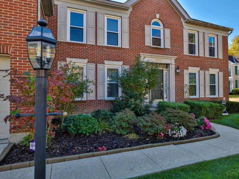 9829 Orchard Club Drive, Montgomery, OH 45242 Photo 4