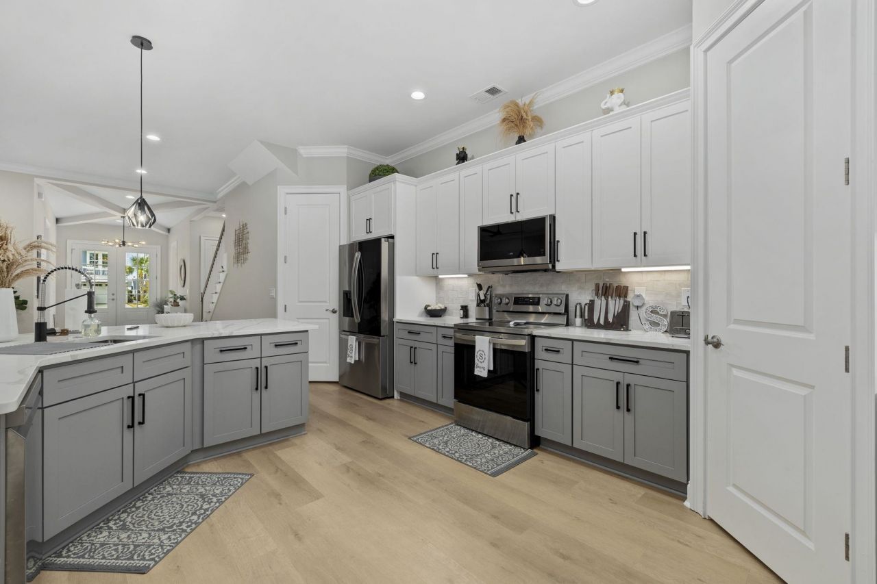 320 Saint Julian Ln. Photo 15