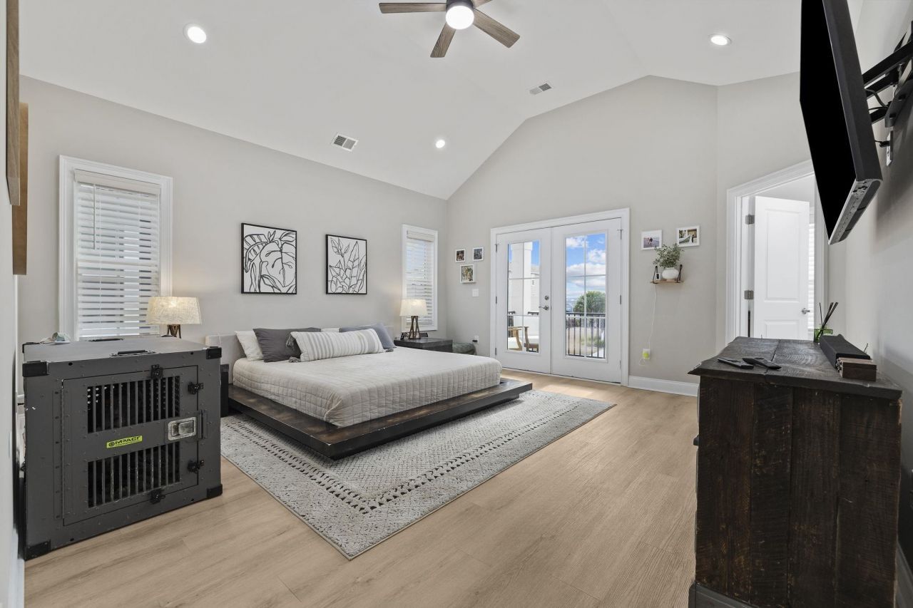 320 Saint Julian Ln. Photo 16