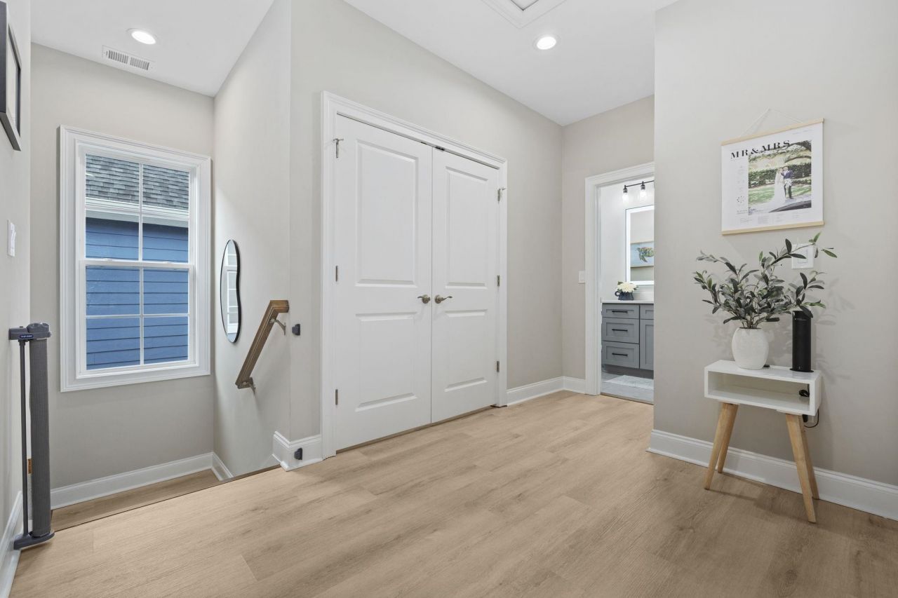 320 Saint Julian Ln. Photo 27