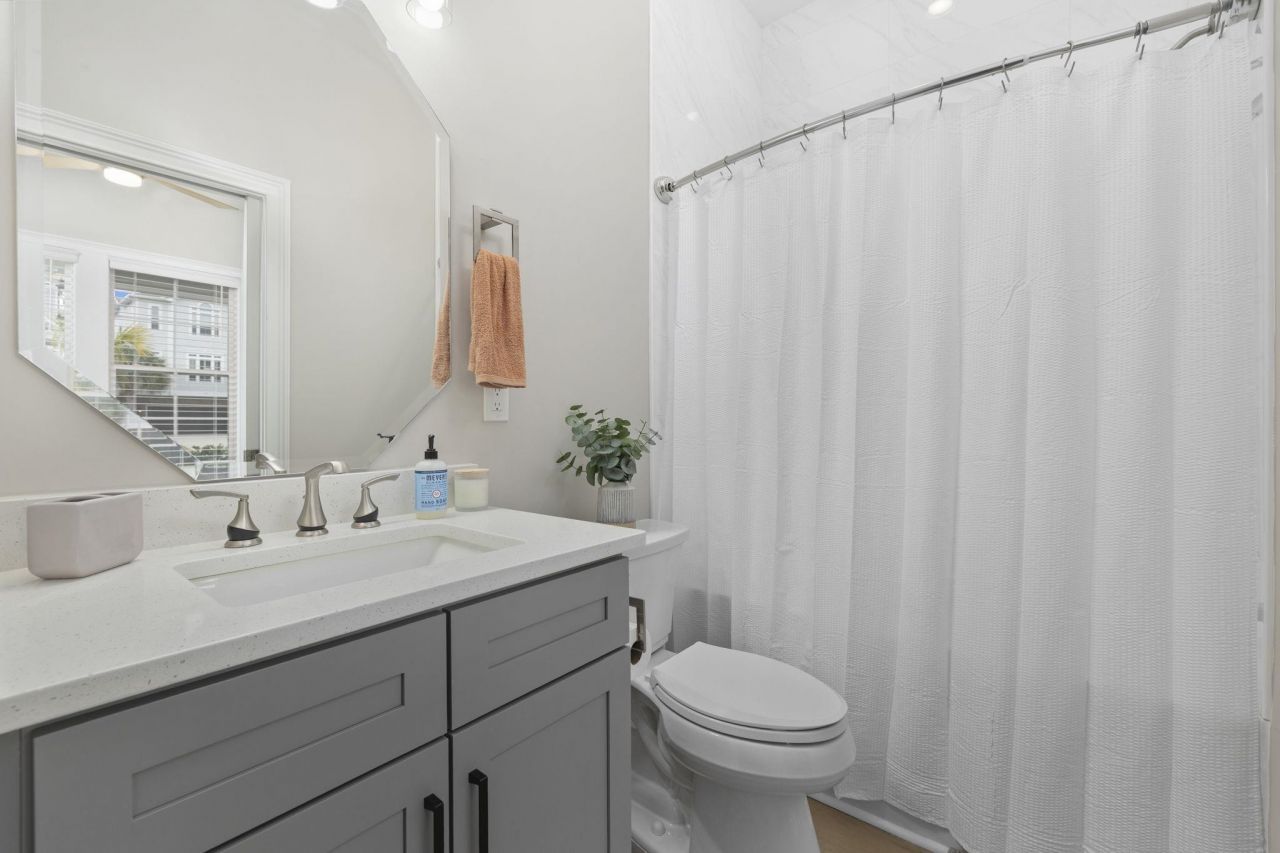 320 Saint Julian Ln. Photo 31