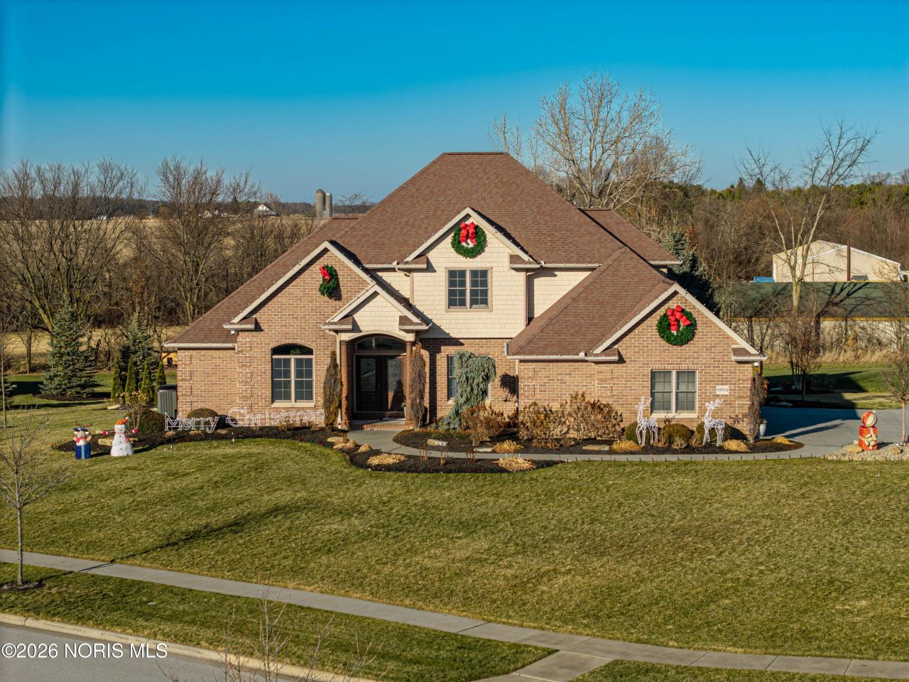 9894 Smokies Way, Findlay, OH 45840 Main Photo