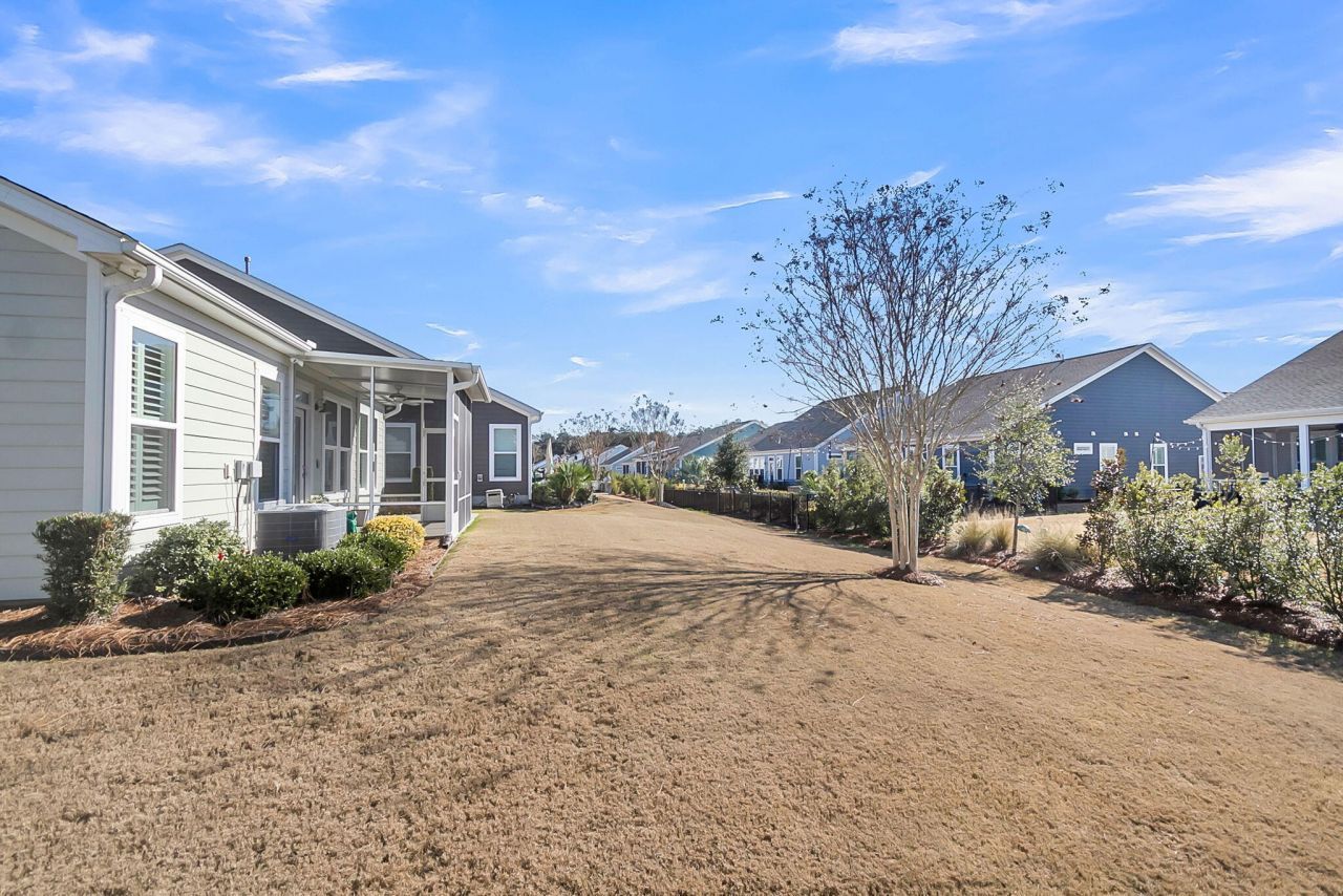 5025 Song Sparrow Way Photo 36