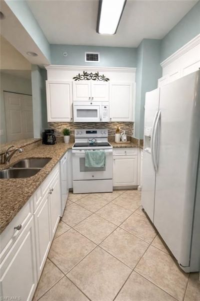 1089 Winding Pines Cir, Unit 102, Cape Coral, FL 33909 Photo