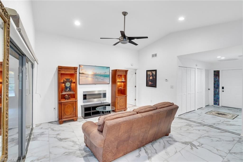6511 Royal Woods Dr, Fort Myers, FL 33908 Photo
