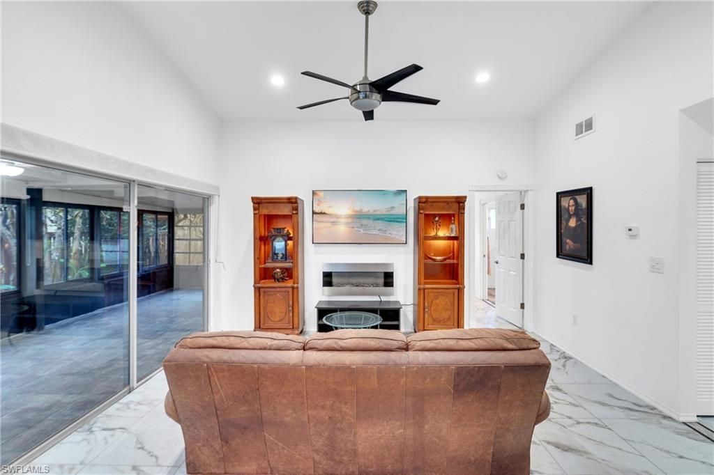 6511 Royal Woods Dr, Fort Myers, FL 33908 Photo
