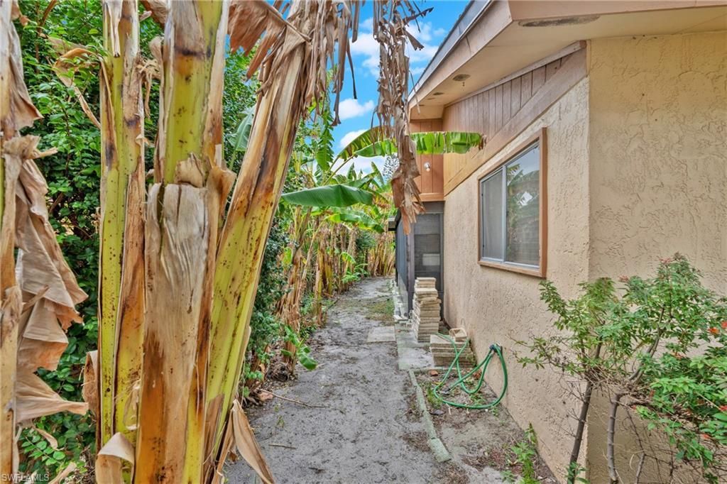 6511 Royal Woods Dr, Fort Myers, FL 33908 Photo