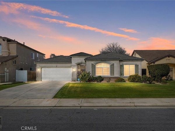 5023 Villa Bella, Bakersfield, CA 93311