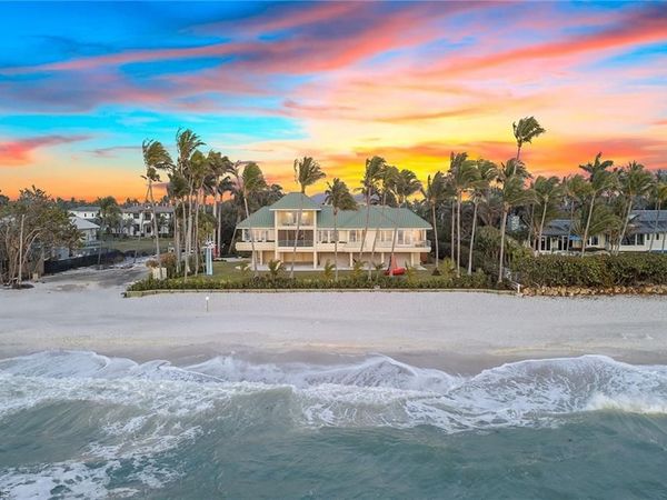 30 3rd AVE S, NAPLES, FL 34102